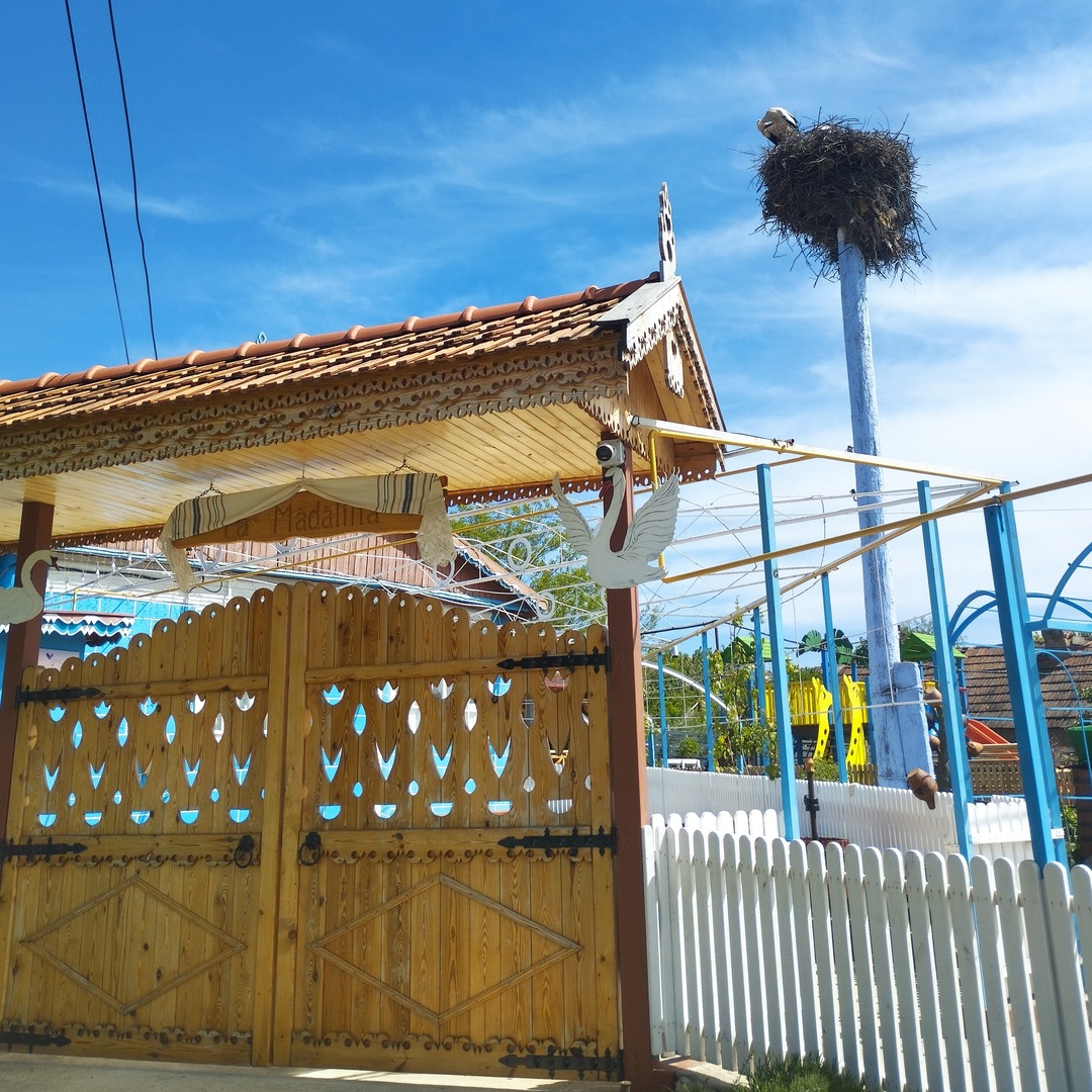 🏠 Pensiunea agroturistică "La Mădălina"