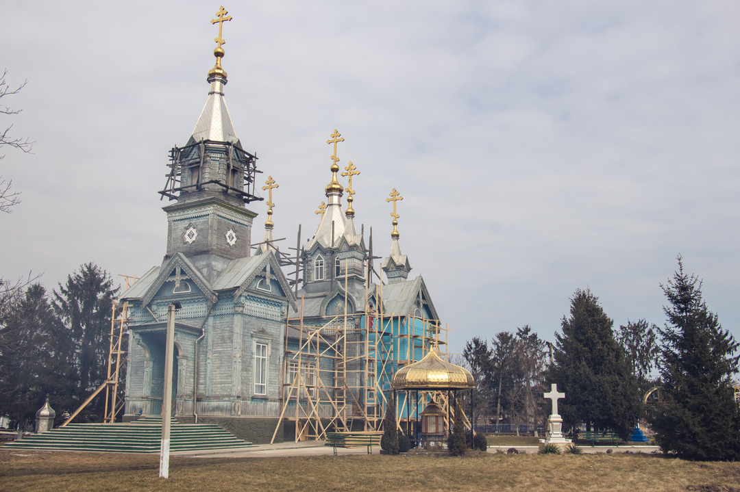 Biserica de lemn🪵din Larga